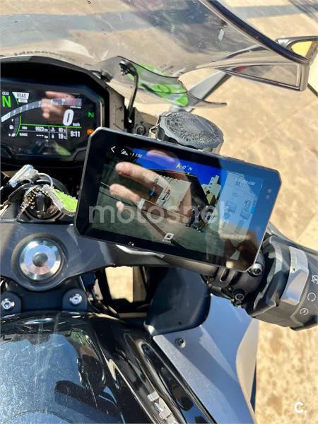 Kawasaki Ninja 1000 SX – Vista 6