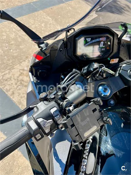Kawasaki Ninja 1000 SX – Vista 7