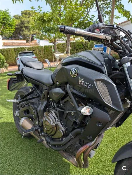 Yamaha MT-07 – Vista 9