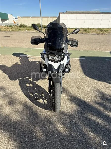 BMW F 750 – Vista 3