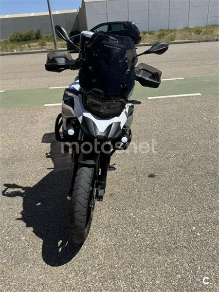 BMW F 750 – Vista 7