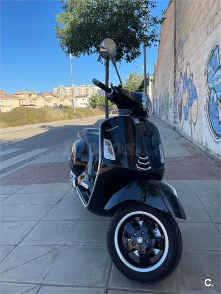 Vespa GTS SuperSport 125 – Vista 5