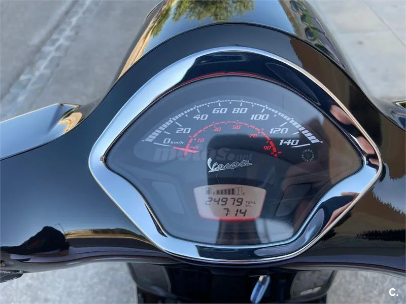 Vespa GTS SuperSport 125 – Vista 6