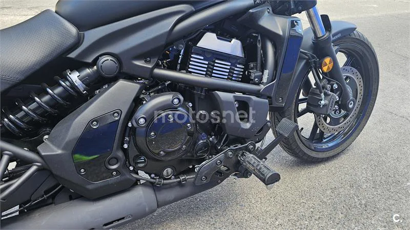 Kawasaki Vulcan S – Vista 10