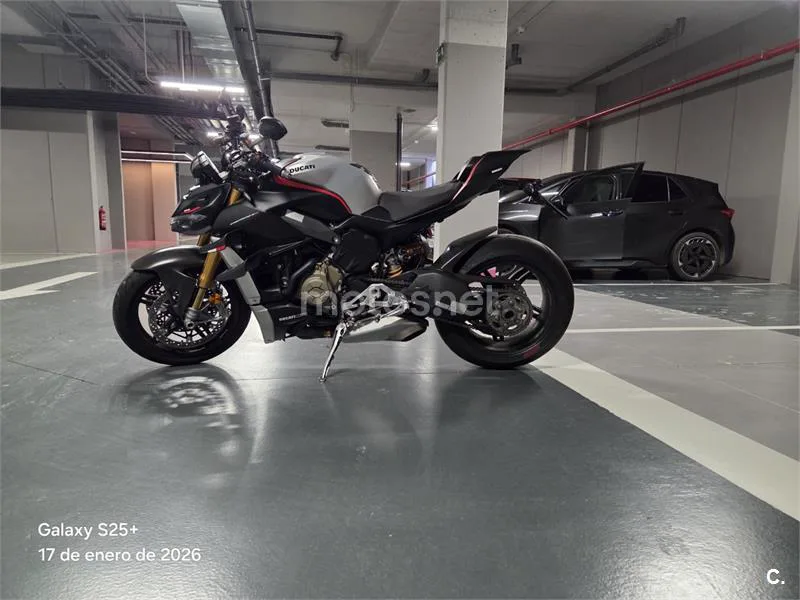 Ducati Streetfighter V4 – Vista 2