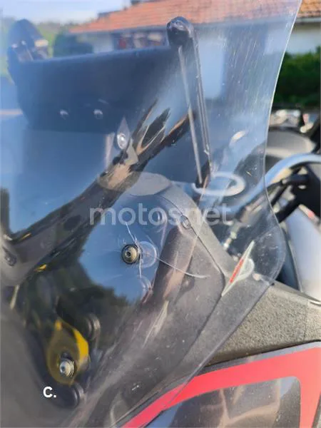 Suzuki V-Strom 650 XT – Vista 19