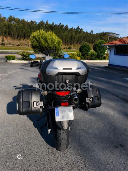 Suzuki V-Strom 650 XT – Vista 8