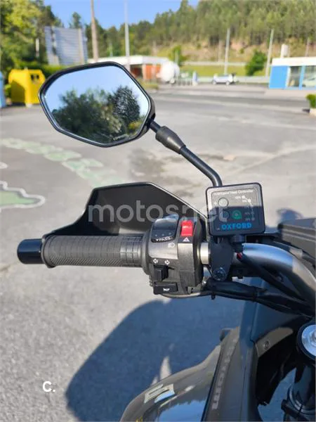Suzuki V-Strom 650 XT – Vista 10