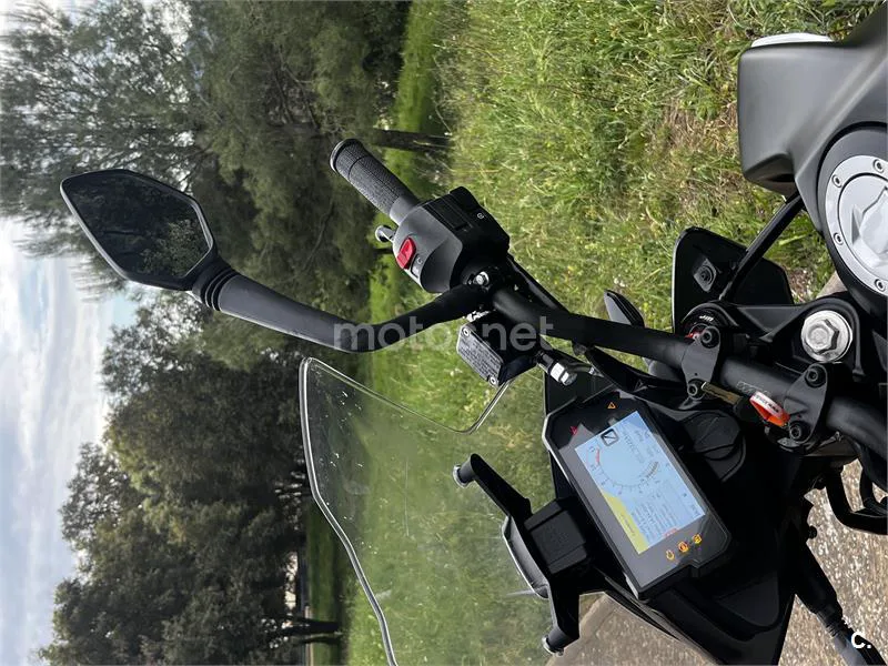 KTM 390 – Vista 8