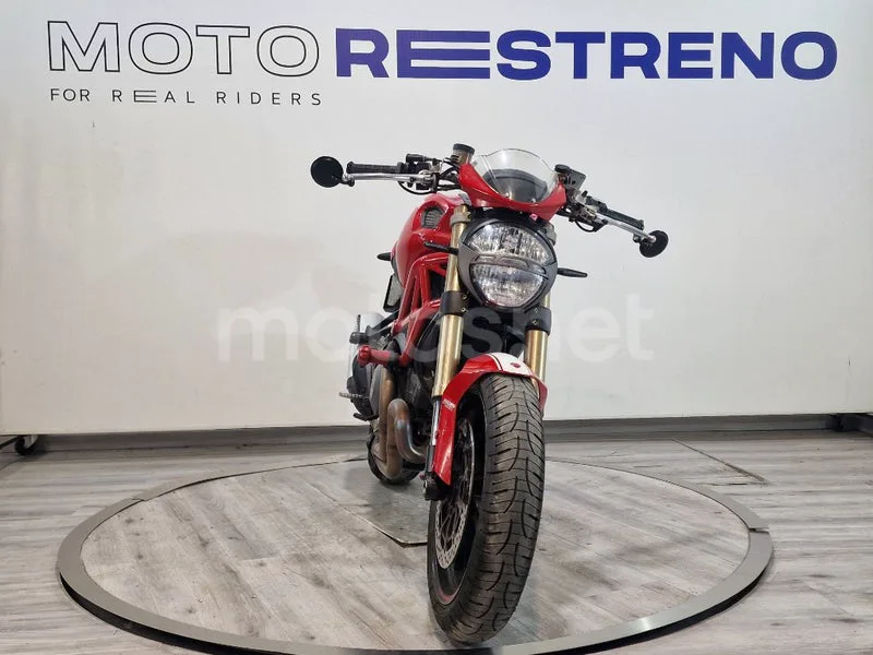 Ducati Monster 1100 Evo – Vista 4