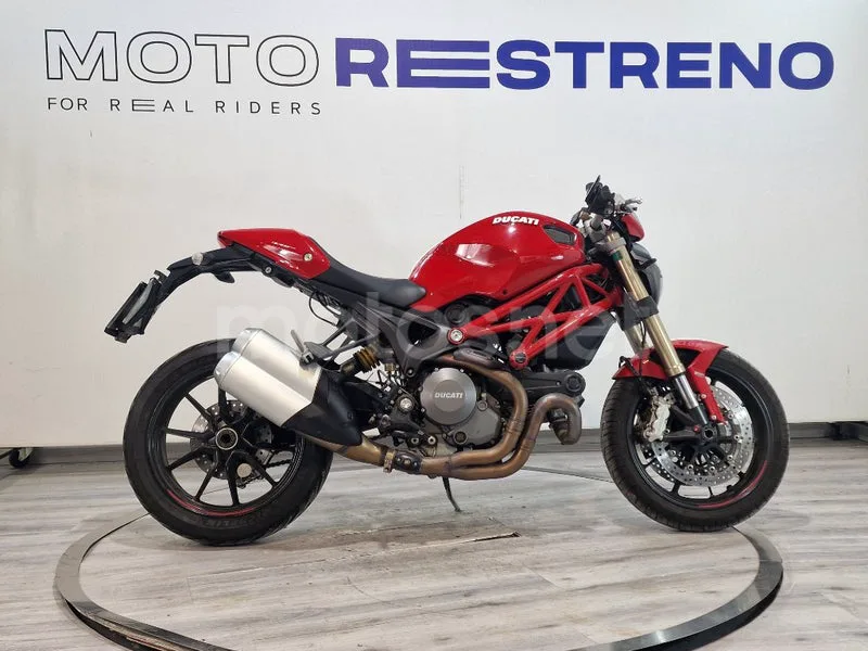 Ducati Monster 1100 Evo – Vista 7