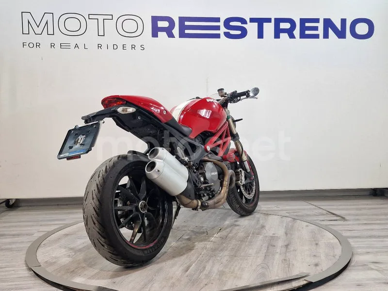 Ducati Monster 1100 Evo – Vista 8
