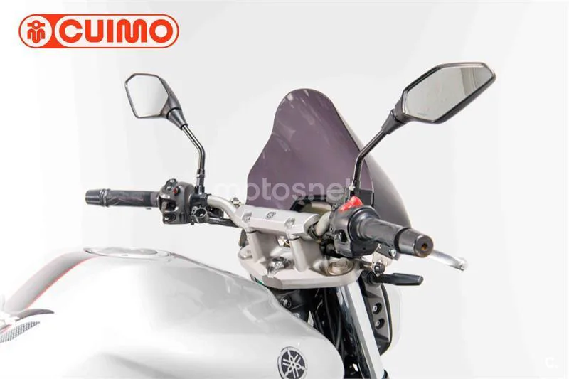 Yamaha FZ6 – Vista 15
