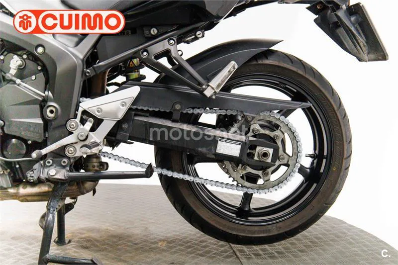Yamaha FZ6 – Vista 18