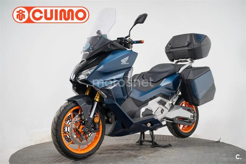 Honda Forza 750 – Vista 15