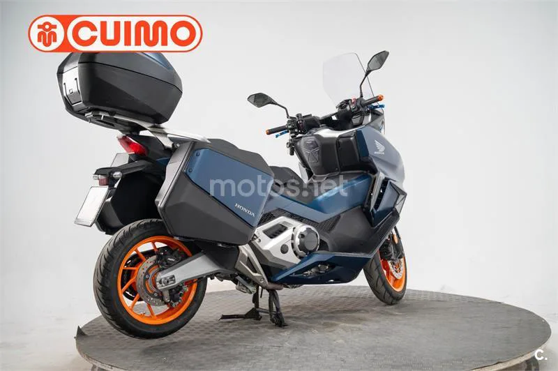 Honda Forza 750 – Vista 6