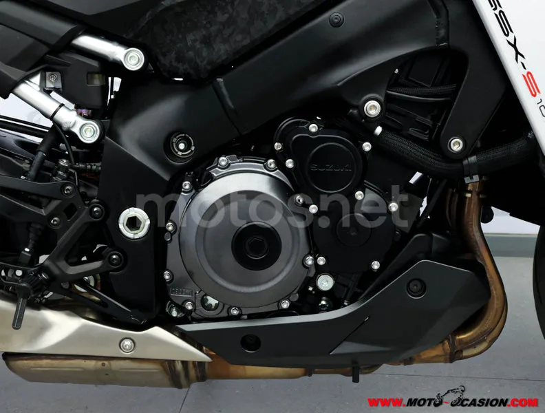 Suzuki GSX-S – Vista 5