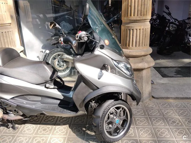 Piaggio MP3 500 LT Sport – Vista 3