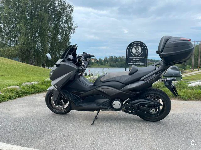 Yamaha TMAX 530 – Vista 3
