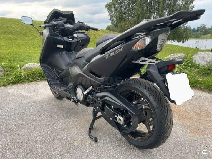 Yamaha TMAX 530 – Vista 4