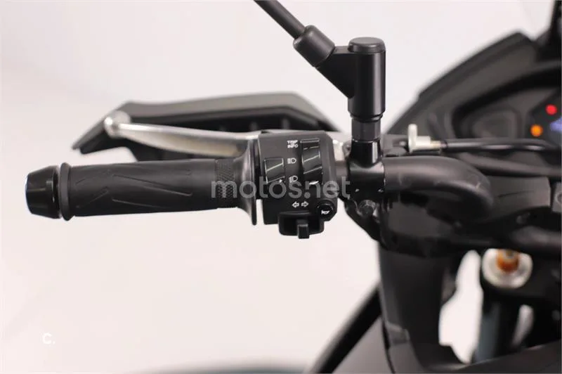 Yamaha Tracer 7 – Vista 8