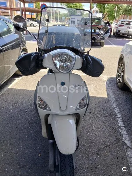 Piaggio Liberty 50 – Vista 3
