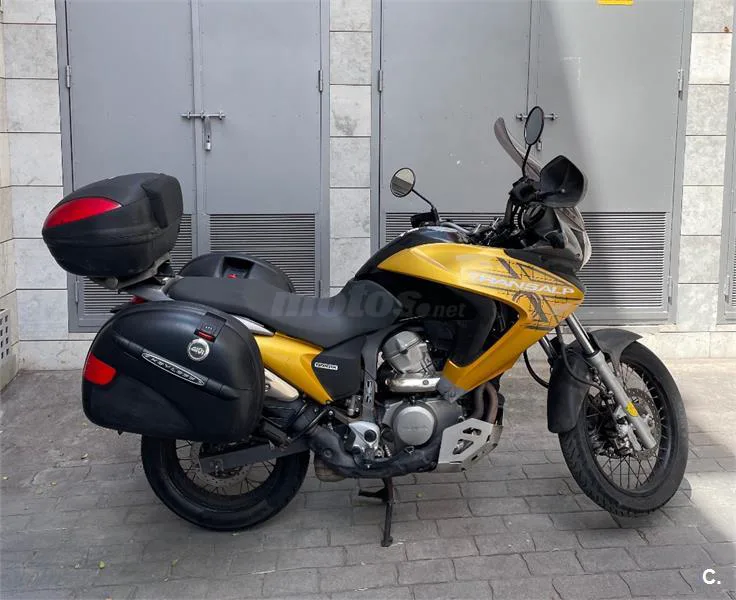 Honda Transalp XL 700 V – Vista 2