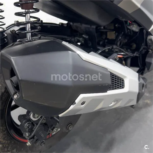 Kymco DTX 125 – Vista 15
