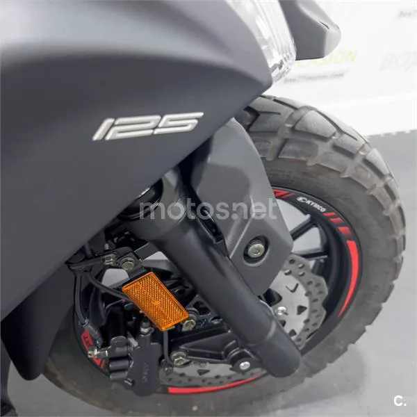 Kymco DTX 125 – Vista 22