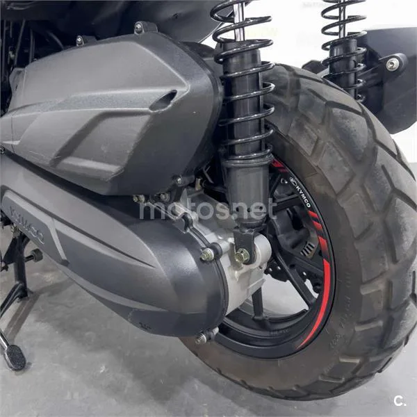 Kymco DTX 125 – Vista 8