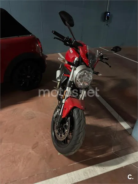 Ducati Monster 797 – Vista 2