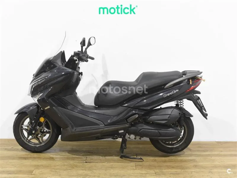Kymco Grand Dink 125 – Vista 7