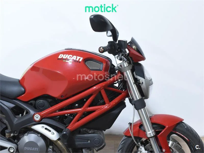 Ducati Monster 696 – Vista 4