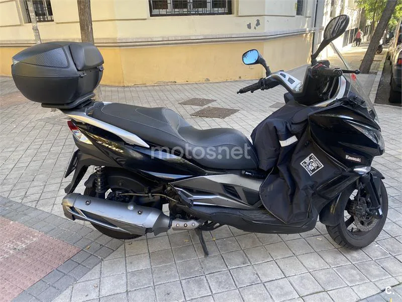 Kawasaki J300 – Vista 2