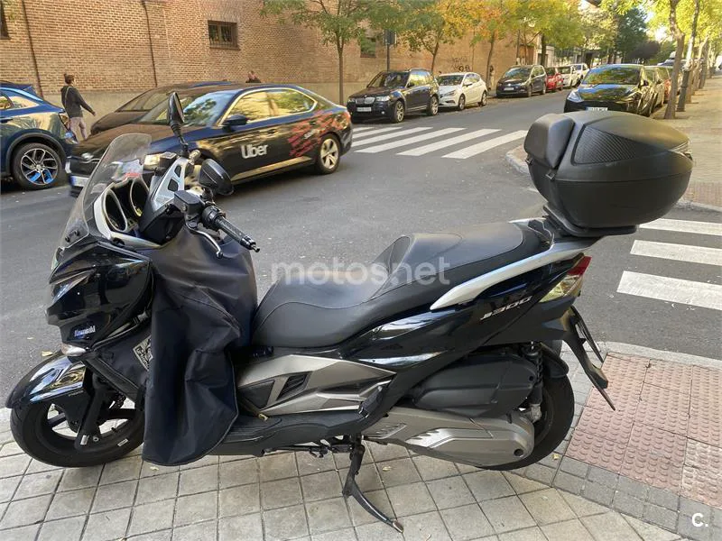 Kawasaki J300 – Vista 3