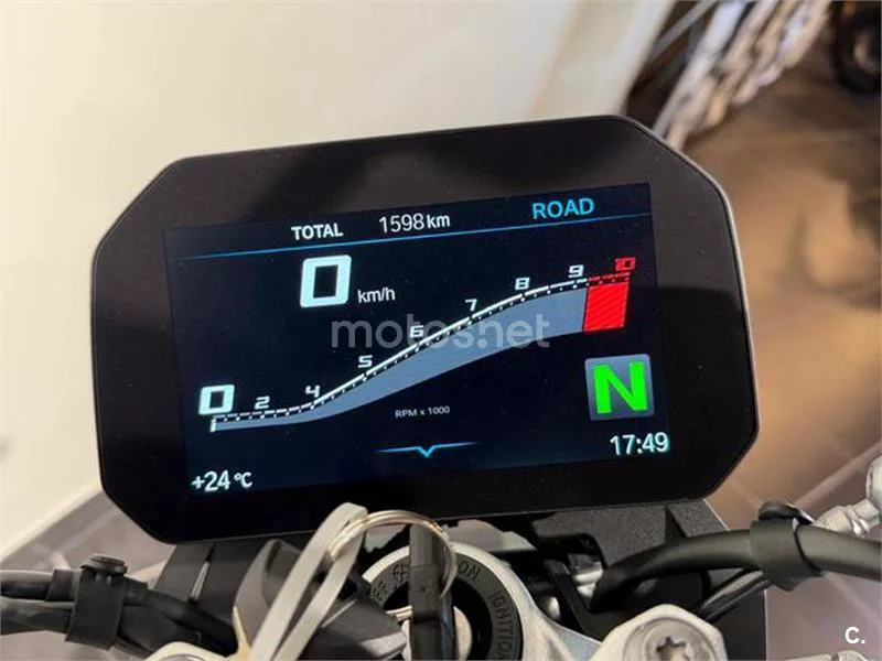 BMW F 900 R – Vista 6