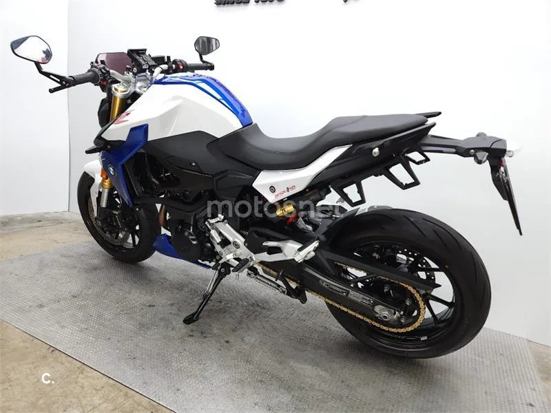 BMW F 900 R – Vista 16