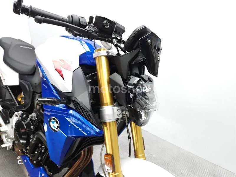 BMW F 900 R – Vista 3