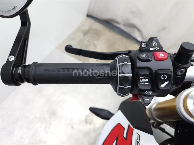 BMW F 900 R – Vista 9