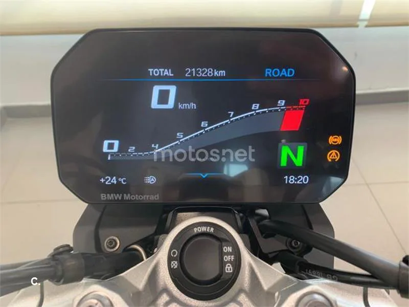 BMW F 900 R – Vista 6