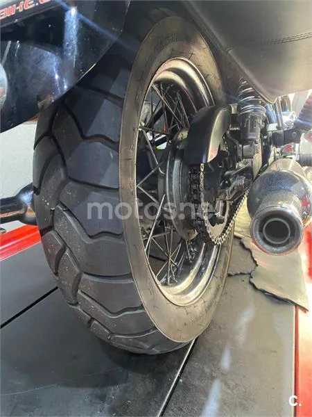 Triumph Bonneville T100 – Vista 4