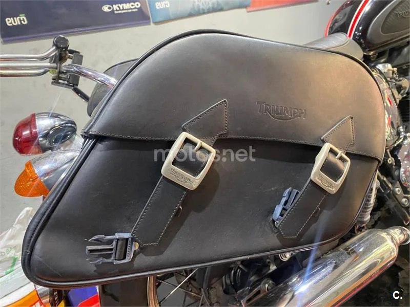 Triumph Bonneville T100 – Vista 6