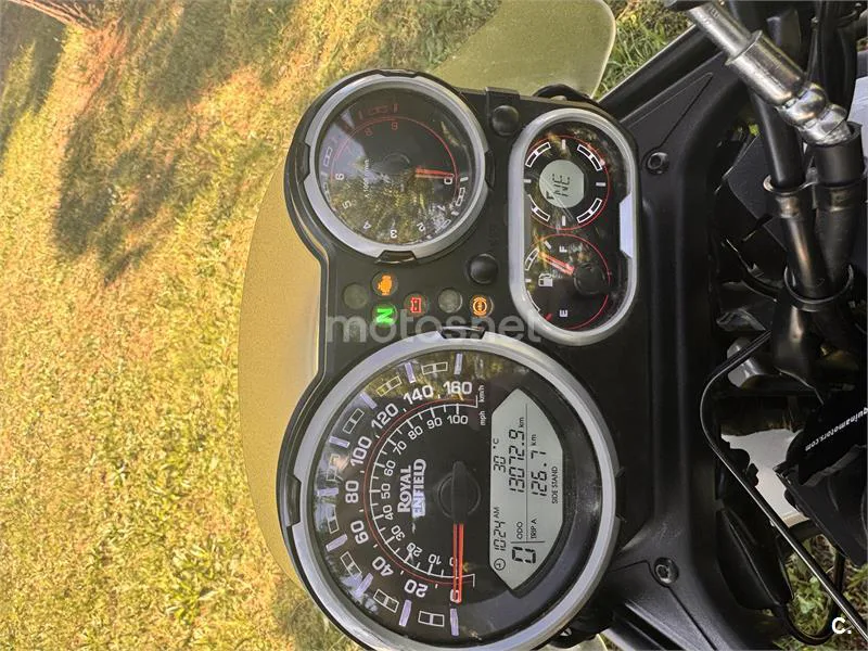 Royal Enfield Himalayan 410 – Vista 6