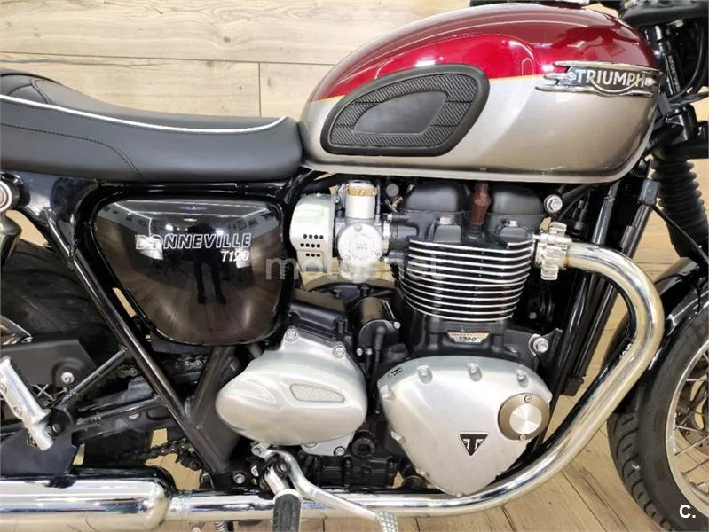 Triumph Bonneville T120 – Vista 11