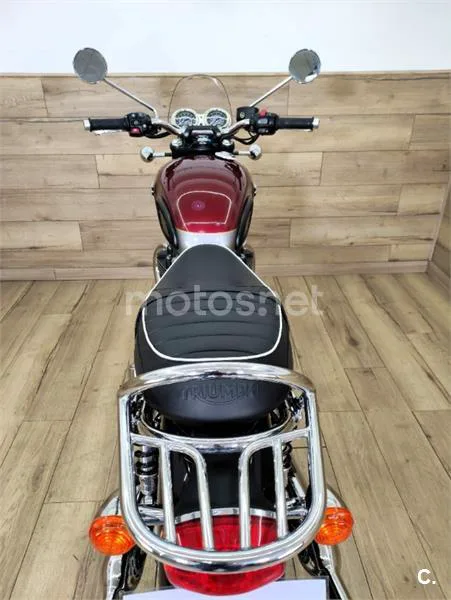 Triumph Bonneville T120 – Vista 20