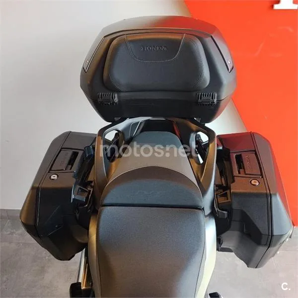 Honda NT1100 – Vista 12