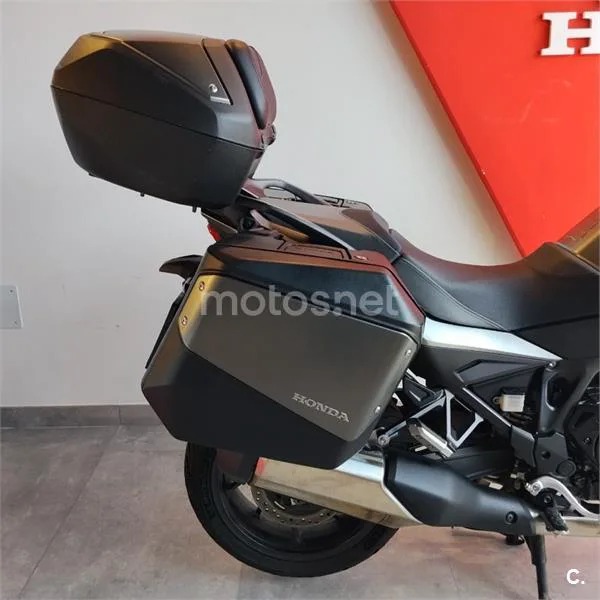 Honda NT1100 – Vista 18