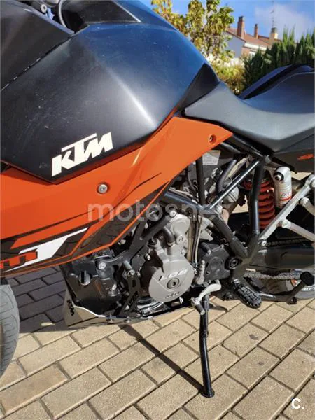 KTM 990 SM – Vista 2
