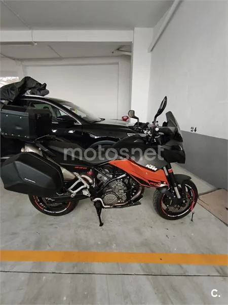 KTM 990 SM – Vista 13