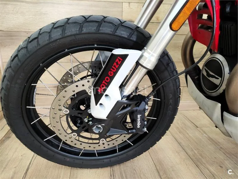 Moto Guzzi V85 TT – Vista 11
